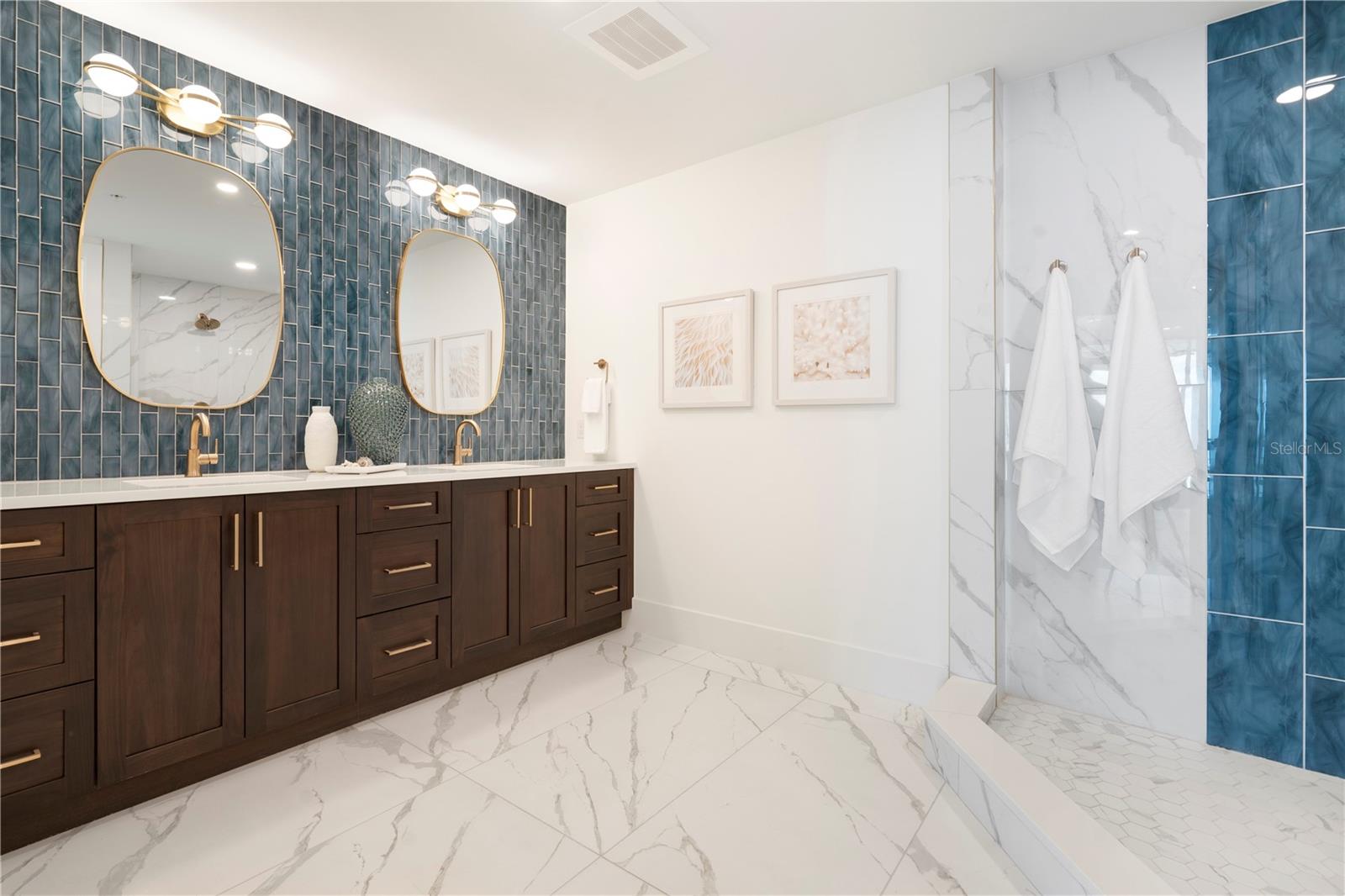 TEN35 SEASIDE - Residential