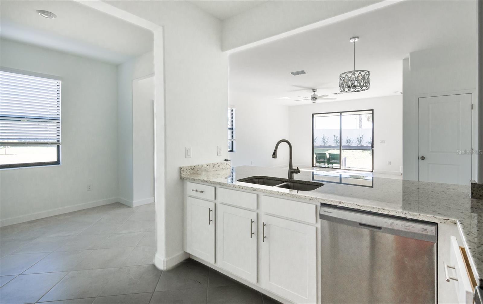 LORRAINE LAKES PH IIA - Residential Lease