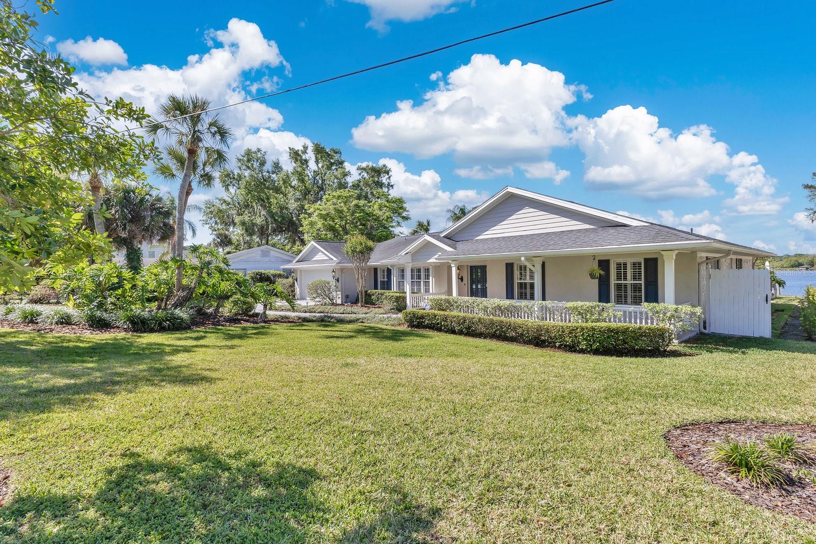 673 BALMORAL ROAD