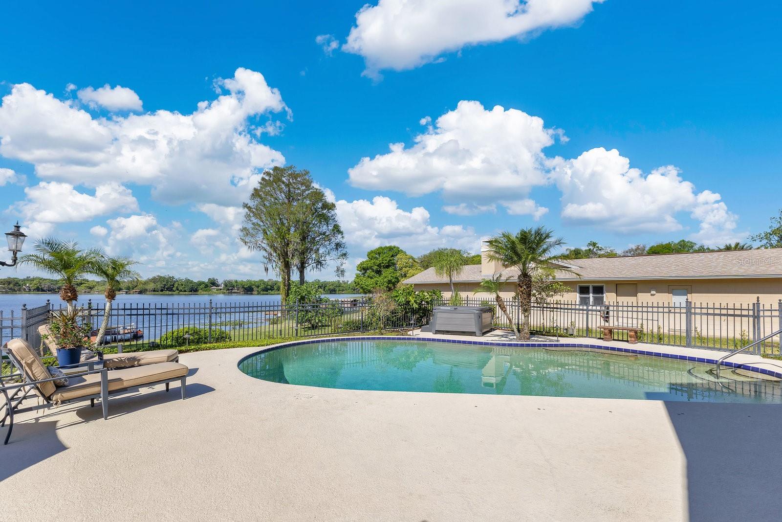 KENILWORTH SHORES SEC 06 - Residential