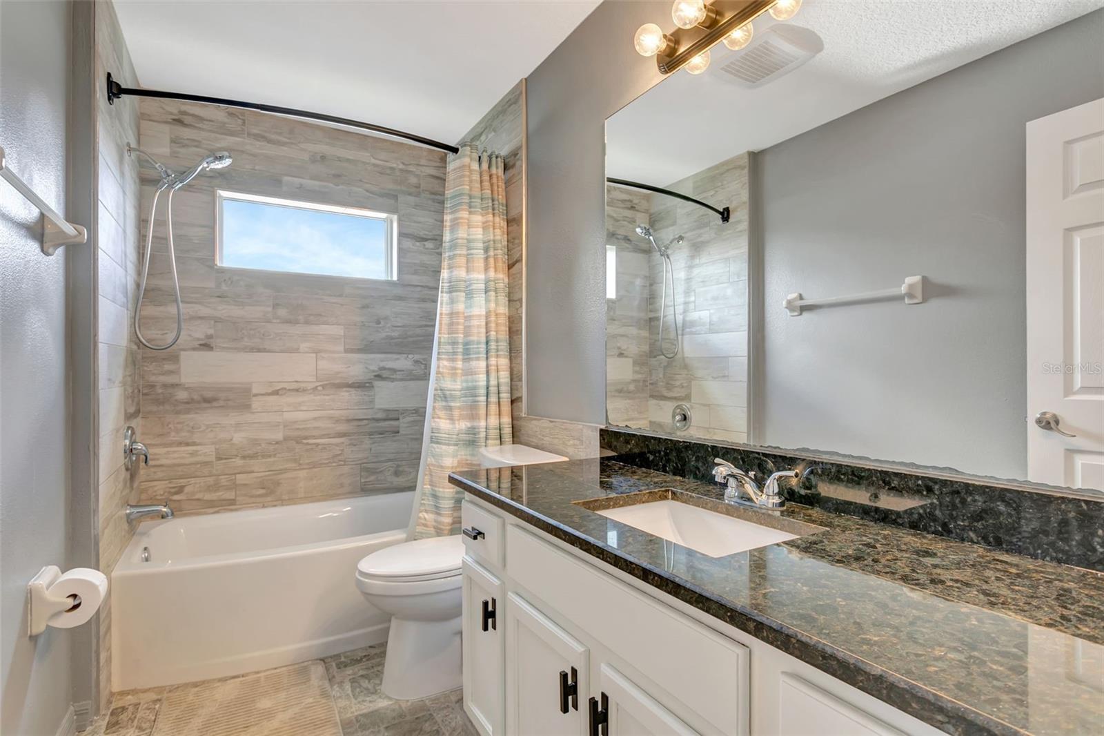 HIGHLAND RIDGE - Residential