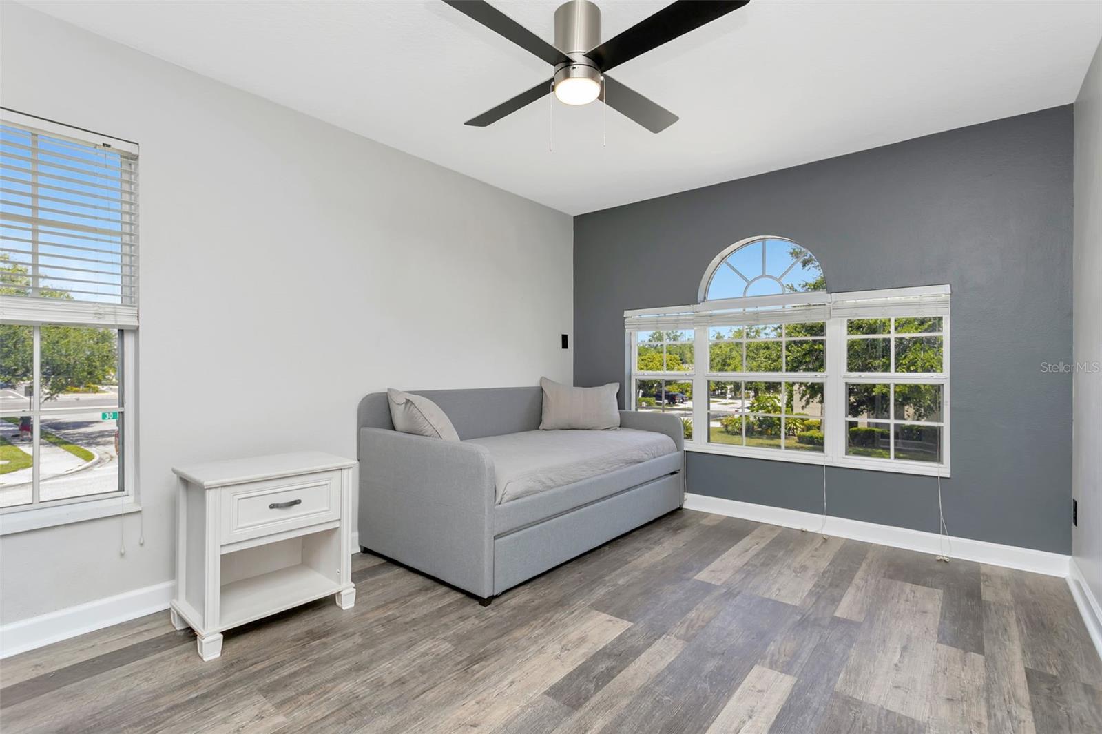 HIGHLAND RIDGE - Residential