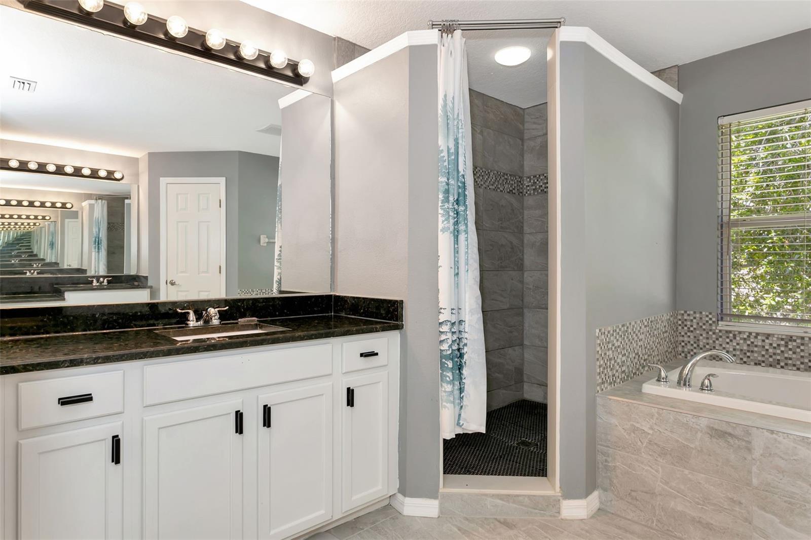 HIGHLAND RIDGE - Residential