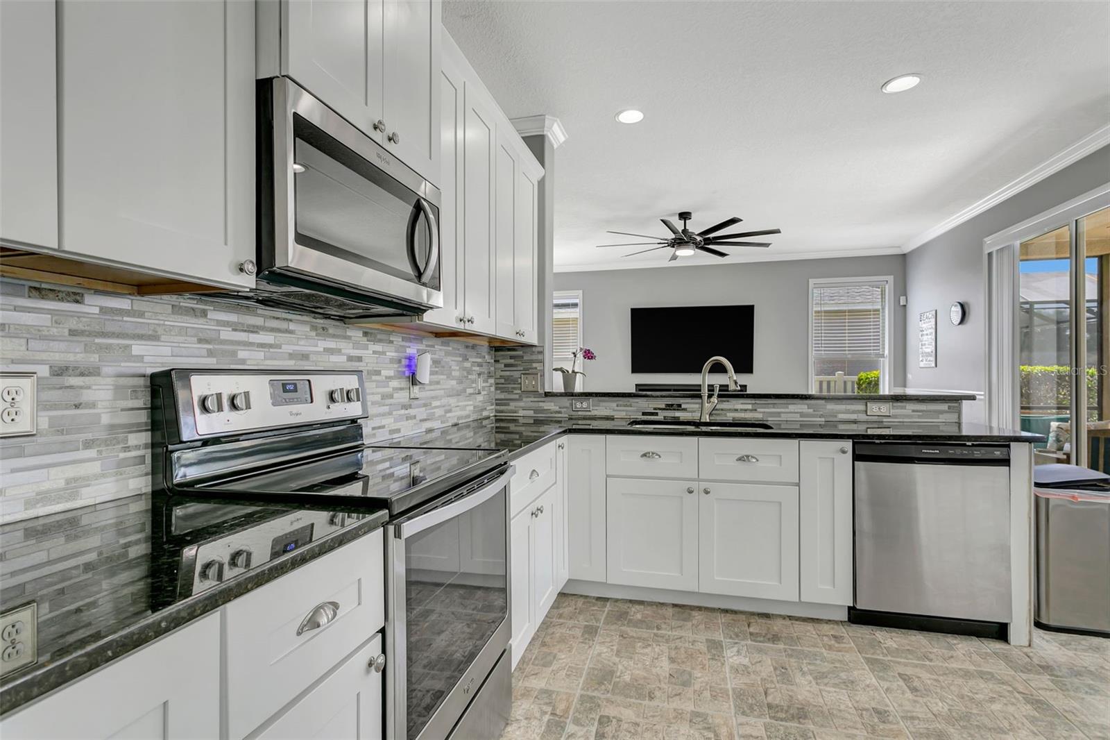 HIGHLAND RIDGE - Residential