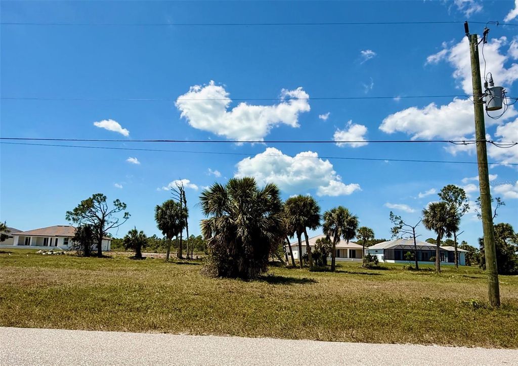 Photo of 241 W Pine Valley Lane, Rotonda West, FL 33947 (MLS # D6141632)