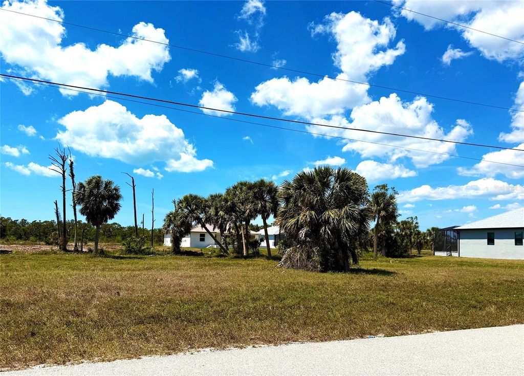 Photo of 241 W Pine Valley Lane, Rotonda West, FL 33947 (MLS # D6141632)