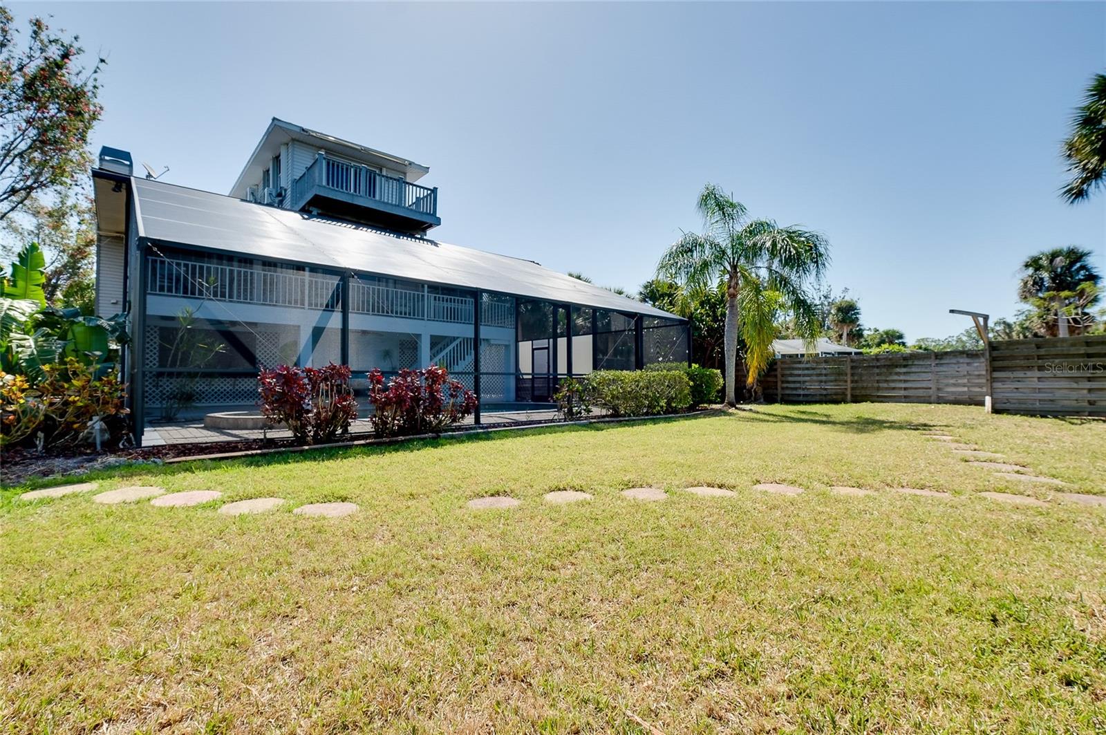 610 ALLIGATOR DRIVE
