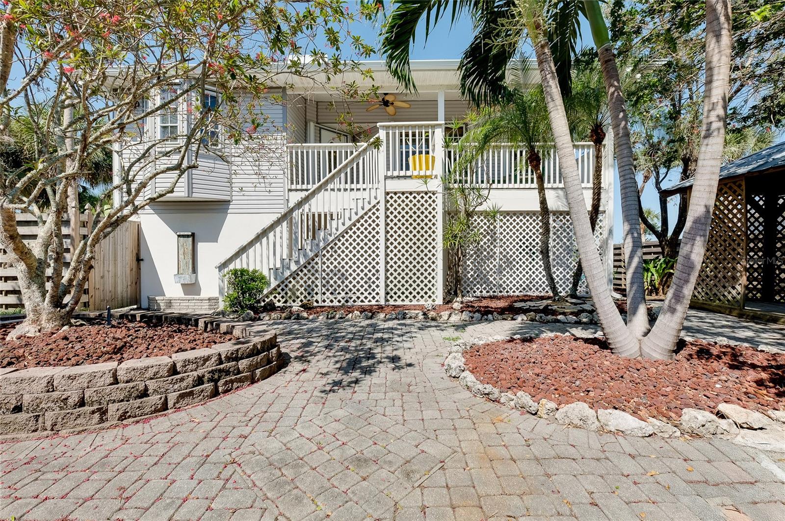 610 ALLIGATOR DRIVE