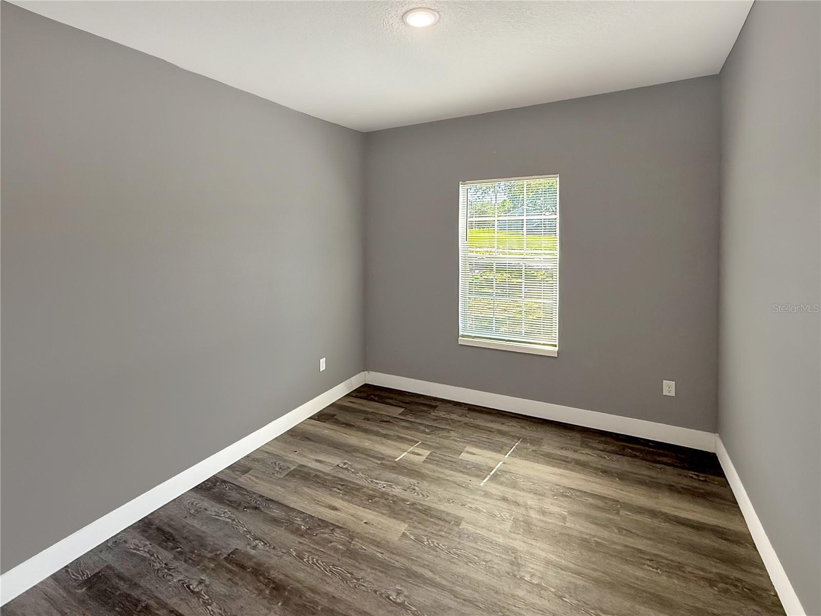 LAKE WALES LAND CO SUB - Residential Lease