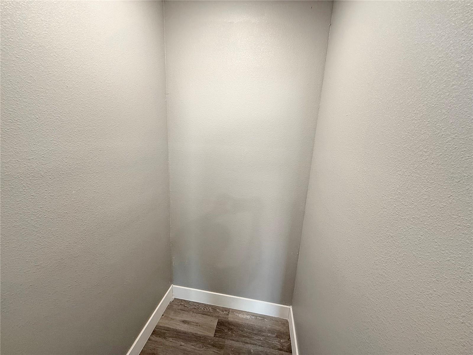 LAKE WALES LAND CO SUB - Residential Lease