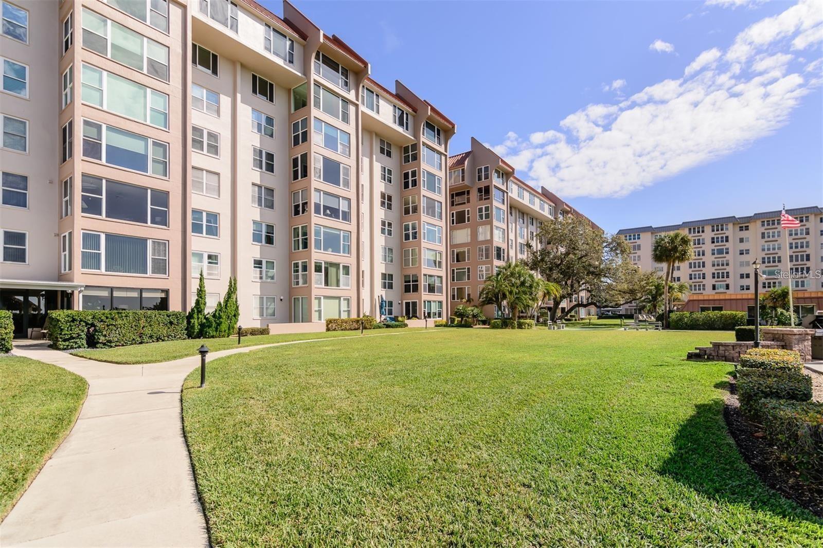 EDGEWATER ARMS 3RD CONDO - Residential