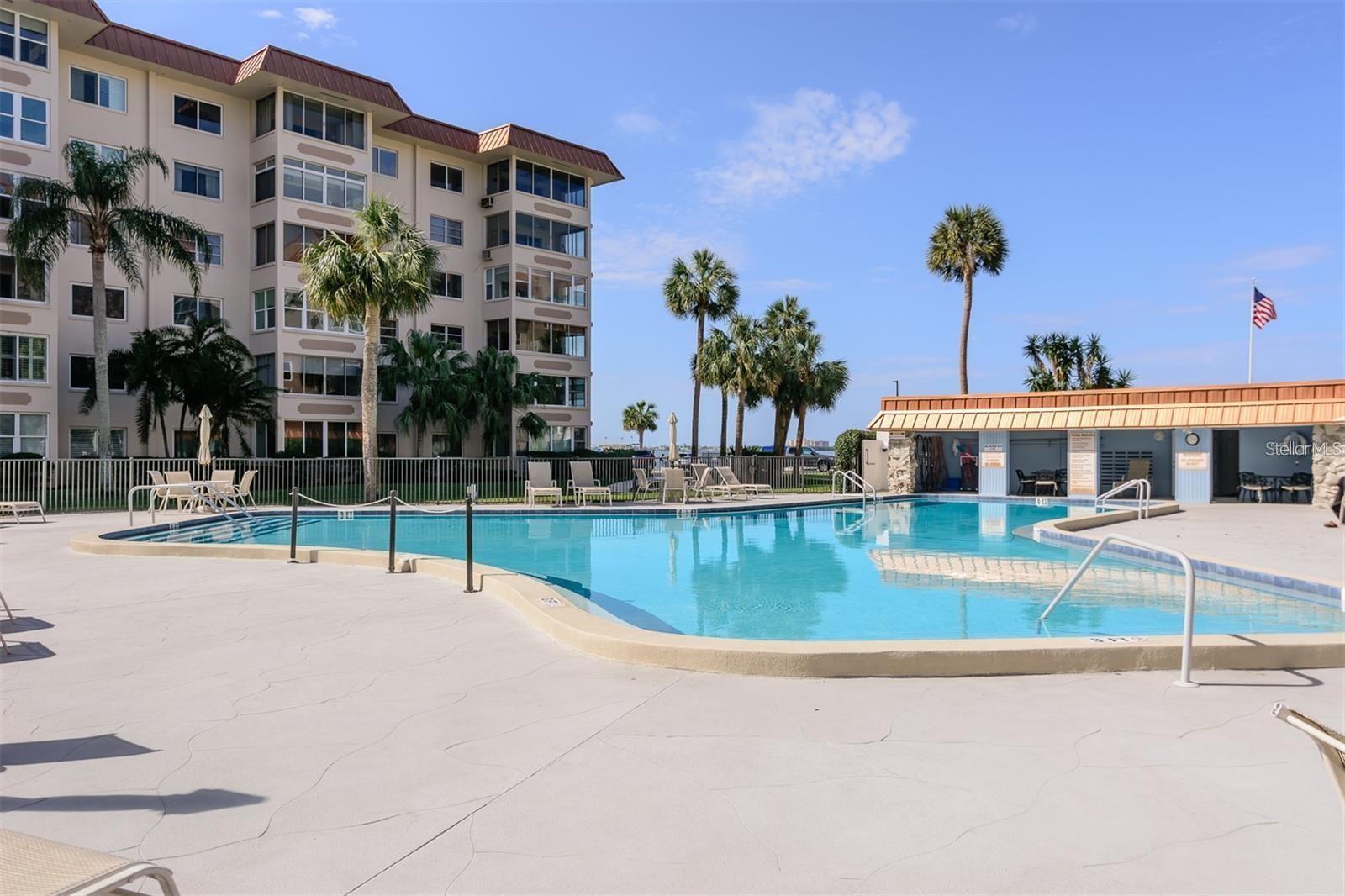 EDGEWATER ARMS 3RD CONDO - Residential
