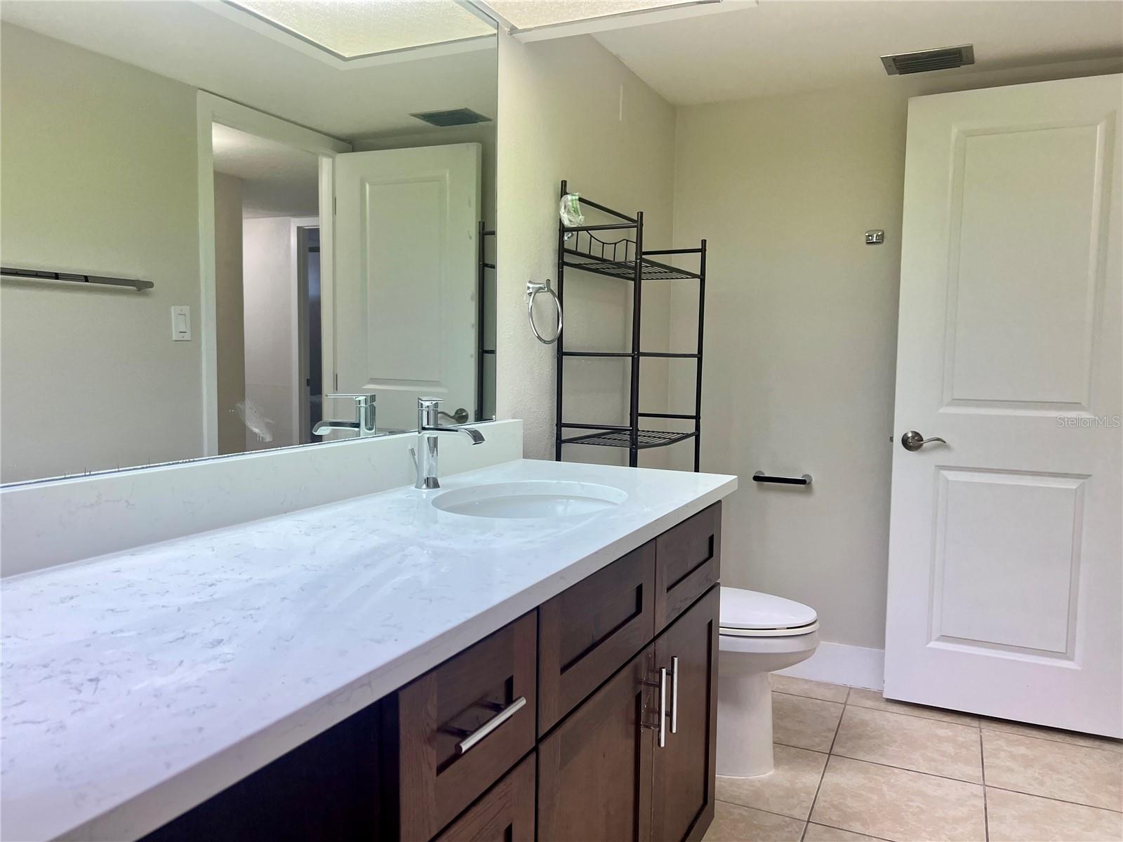 EDGEWATER ARMS 3RD CONDO - Residential