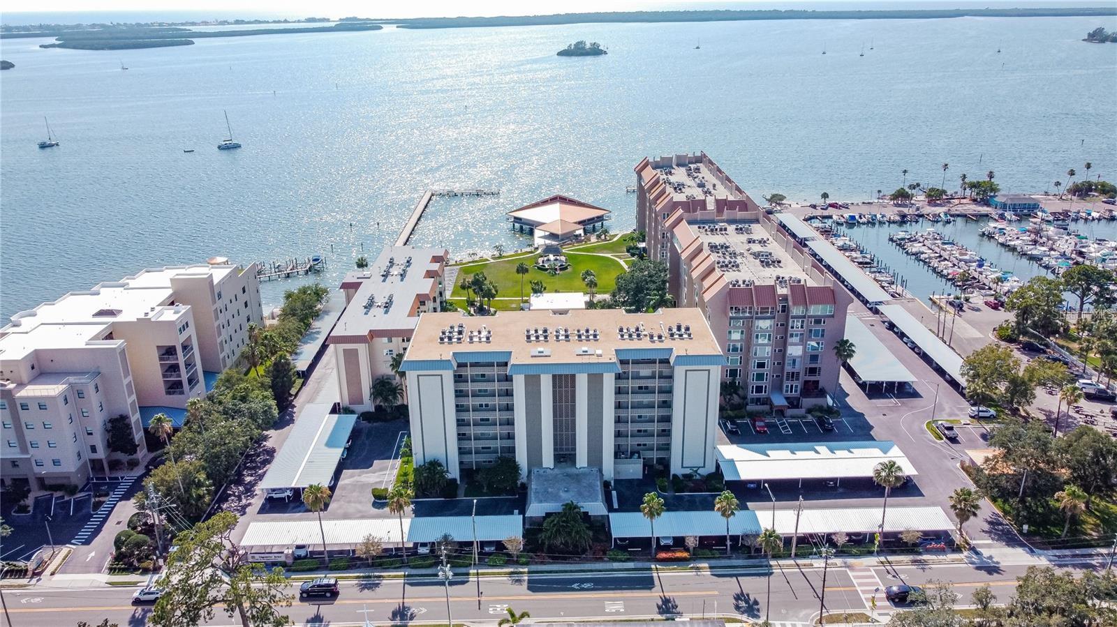 EDGEWATER ARMS 3RD CONDO - Residential