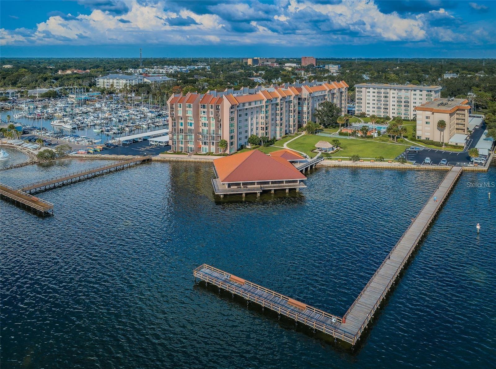 EDGEWATER ARMS 3RD CONDO - Residential