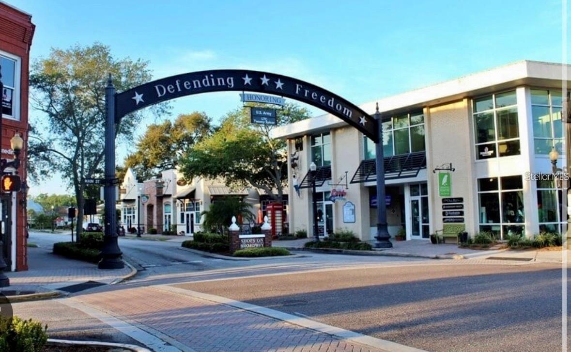 EDGEWATER ARMS 3RD CONDO - Residential