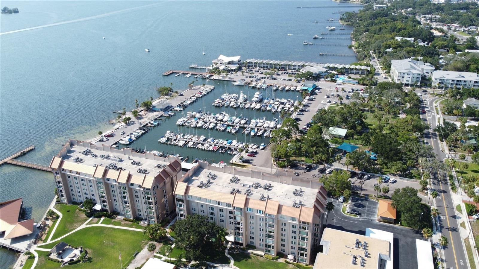 EDGEWATER ARMS 3RD CONDO - Residential