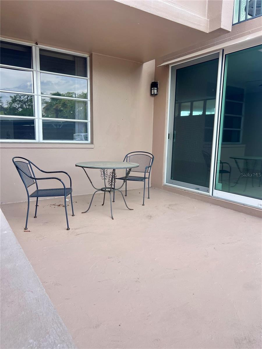 EDGEWATER ARMS 3RD CONDO - Residential