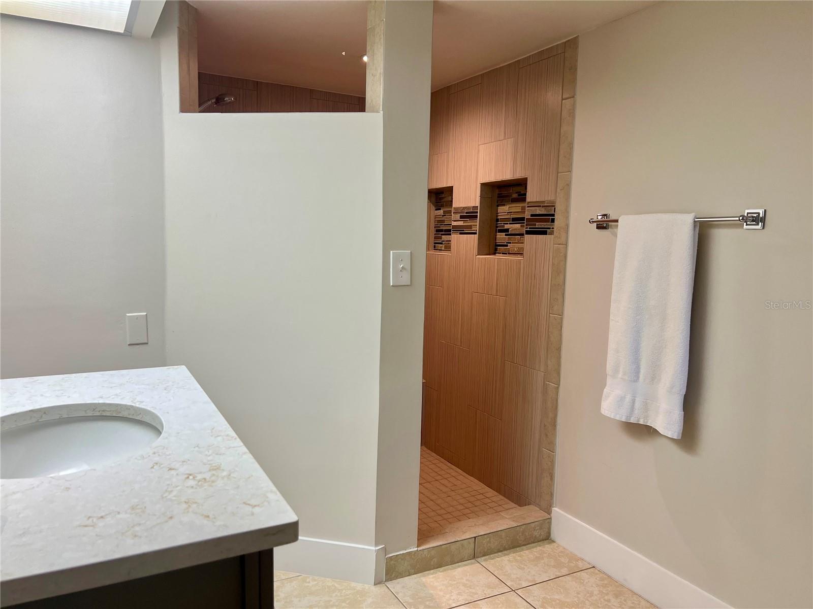 EDGEWATER ARMS 3RD CONDO - Residential