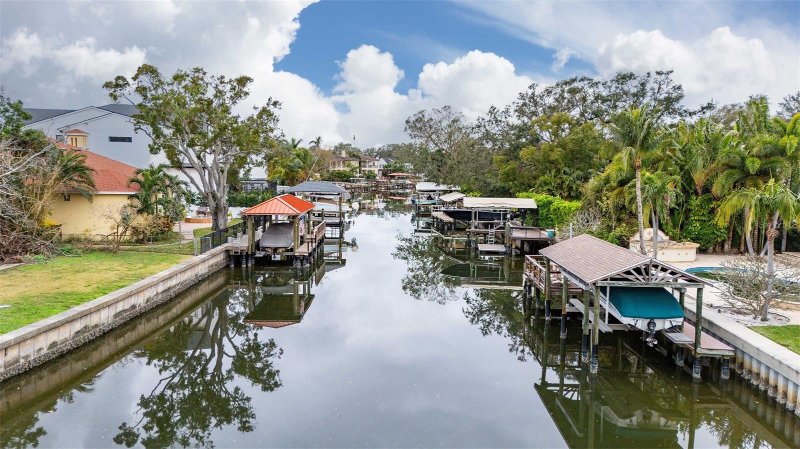 DAVIS ISLANDS PB10 PG52 TO 57 - Residential