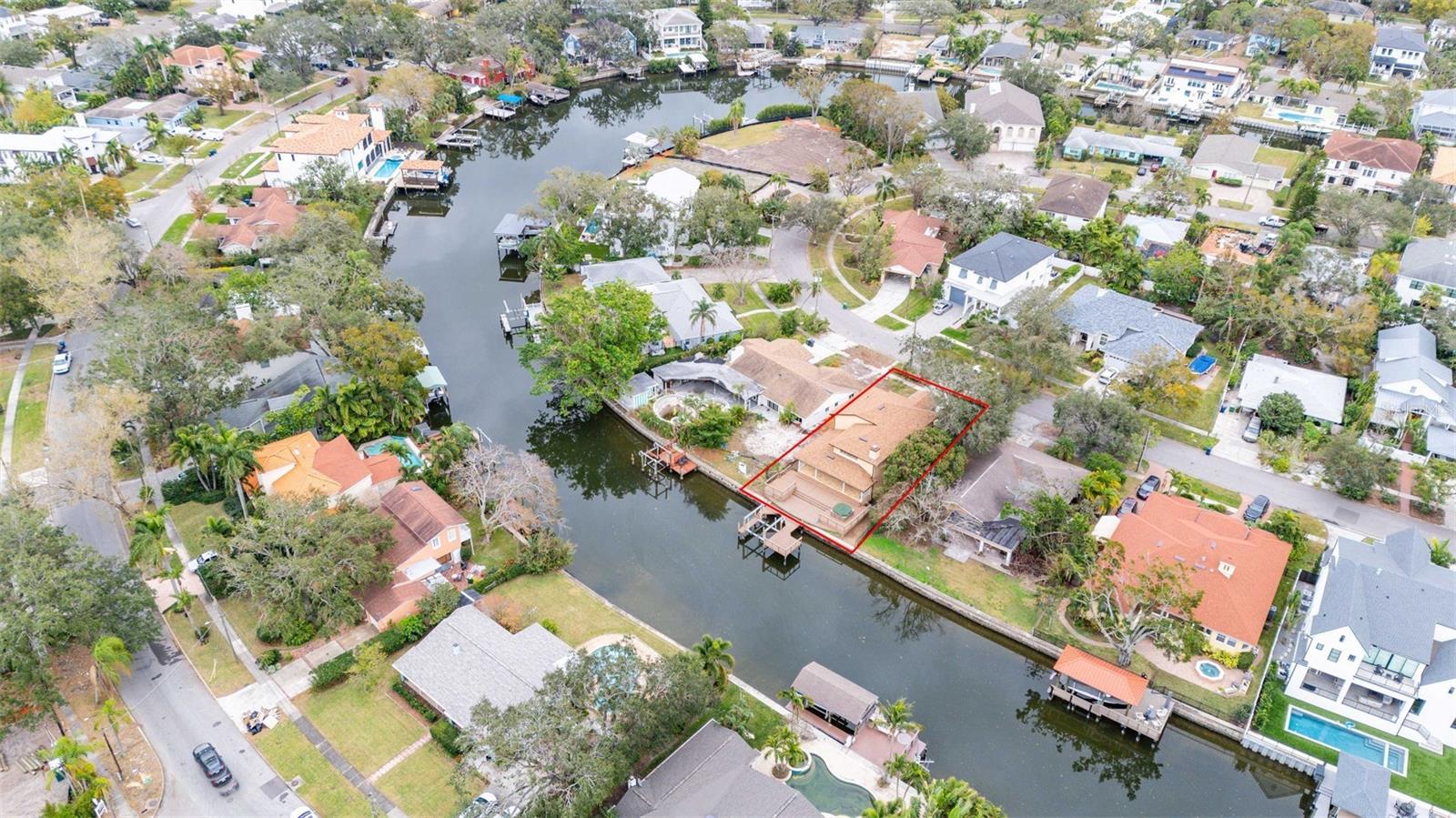 DAVIS ISLANDS PB10 PG52 TO 57 - Residential
