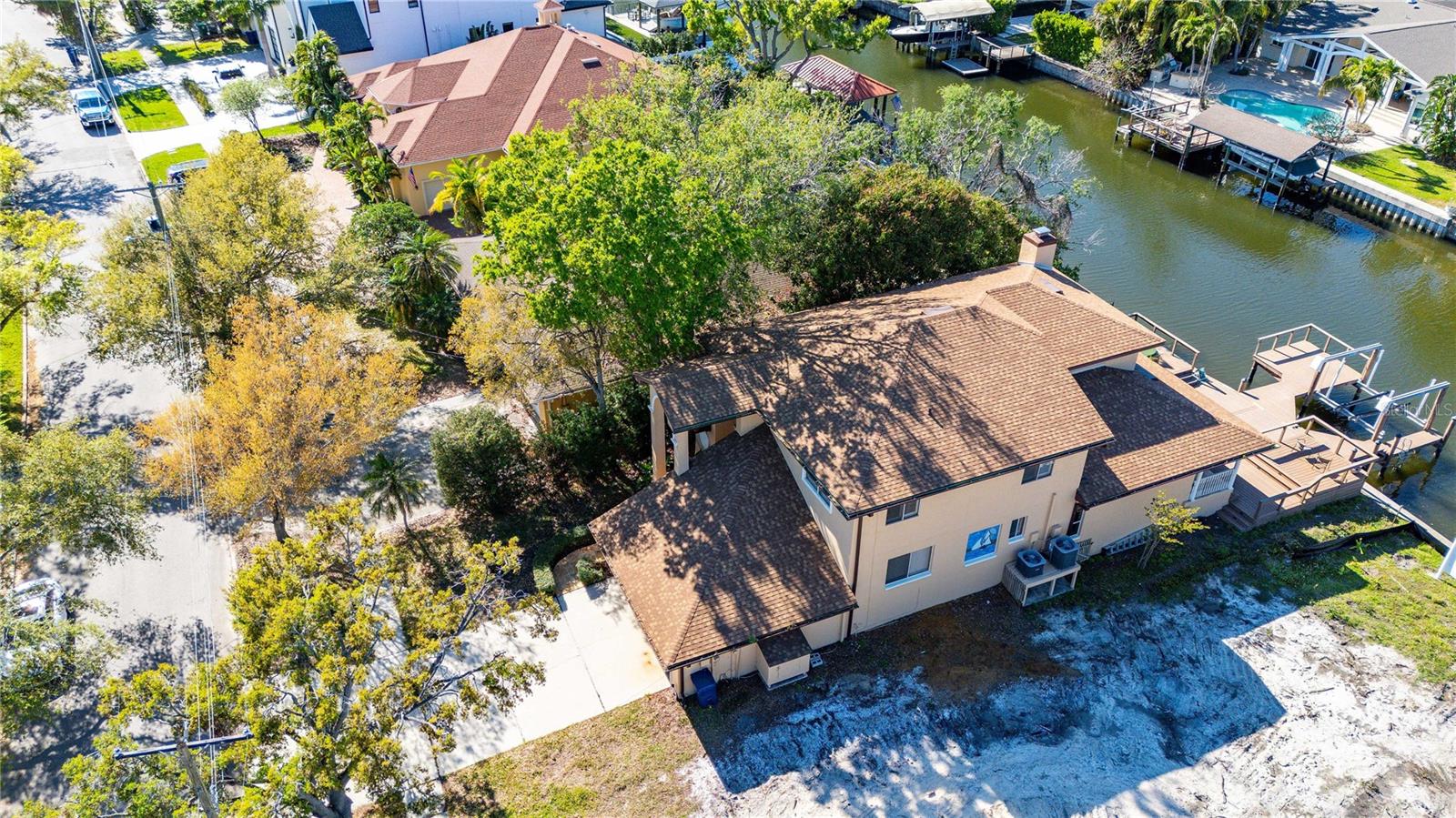 DAVIS ISLANDS PB10 PG52 TO 57 - Residential