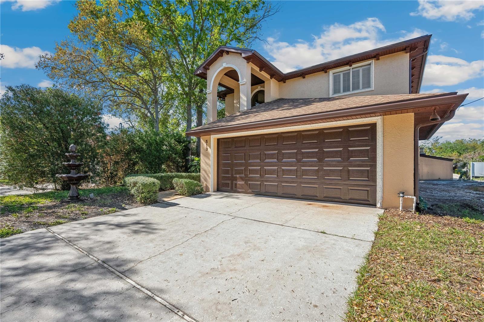 513 SUWANEE CIRCLE