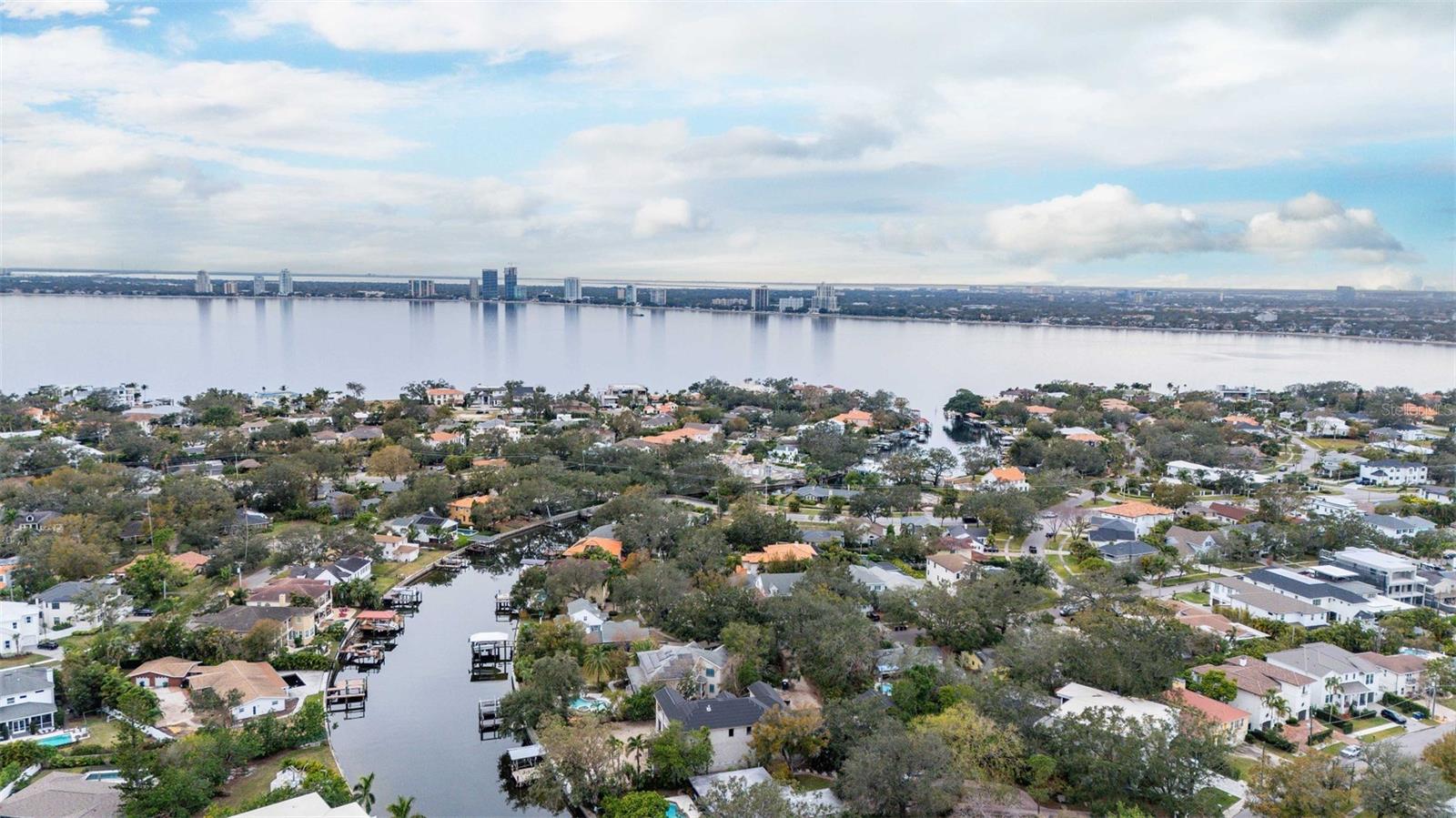 DAVIS ISLANDS PB10 PG52 TO 57 - Residential