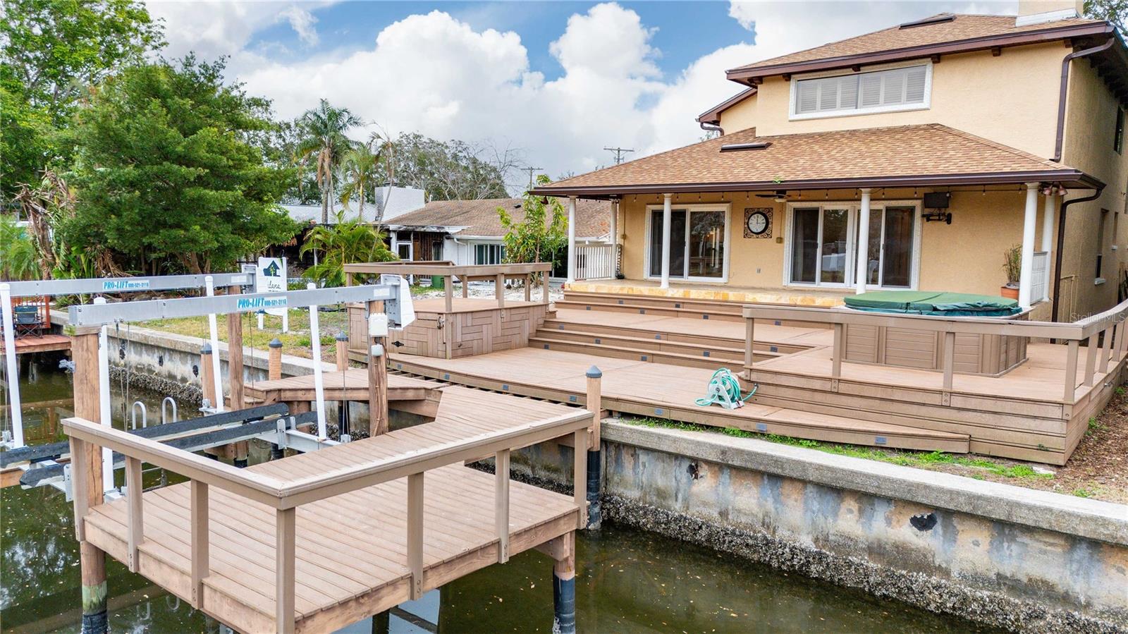 DAVIS ISLANDS PB10 PG52 TO 57 - Residential