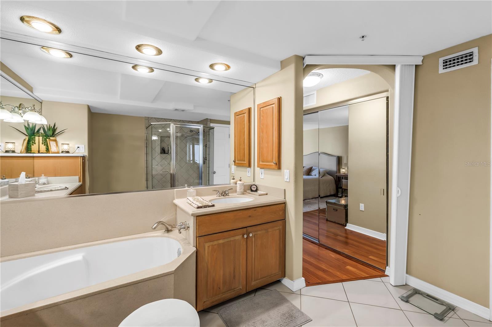 PALM PLACE - Residential