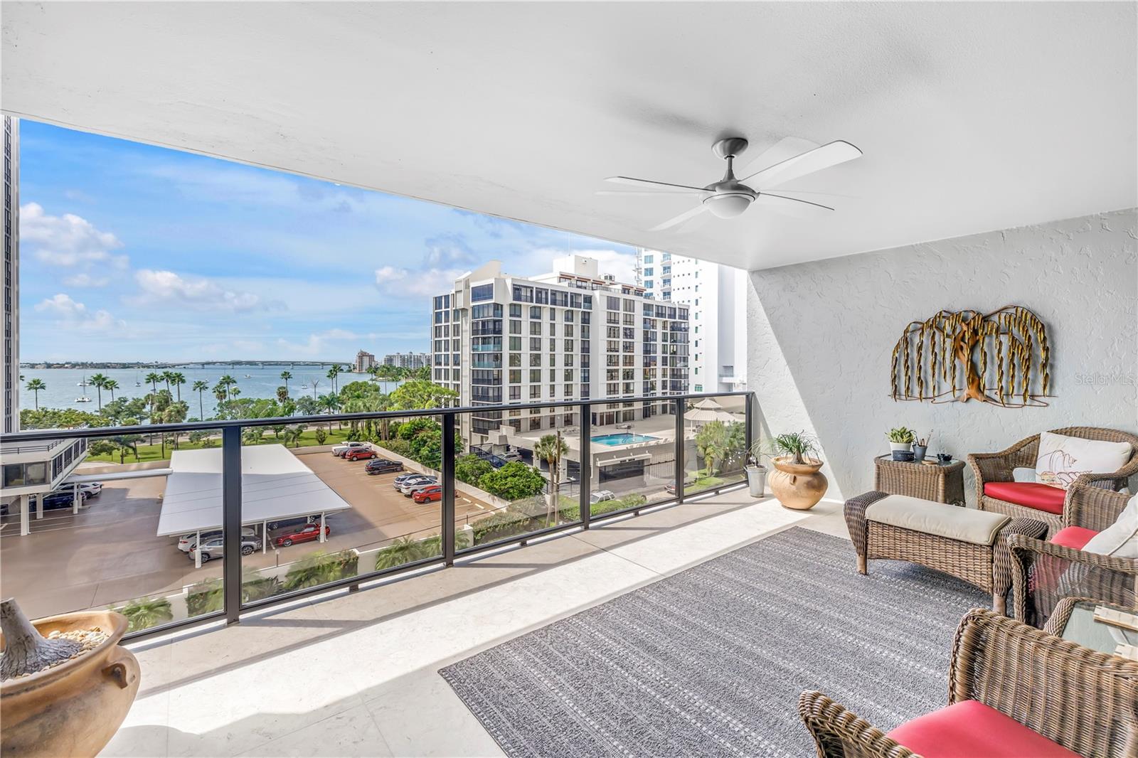 PALM PLACE - Residential