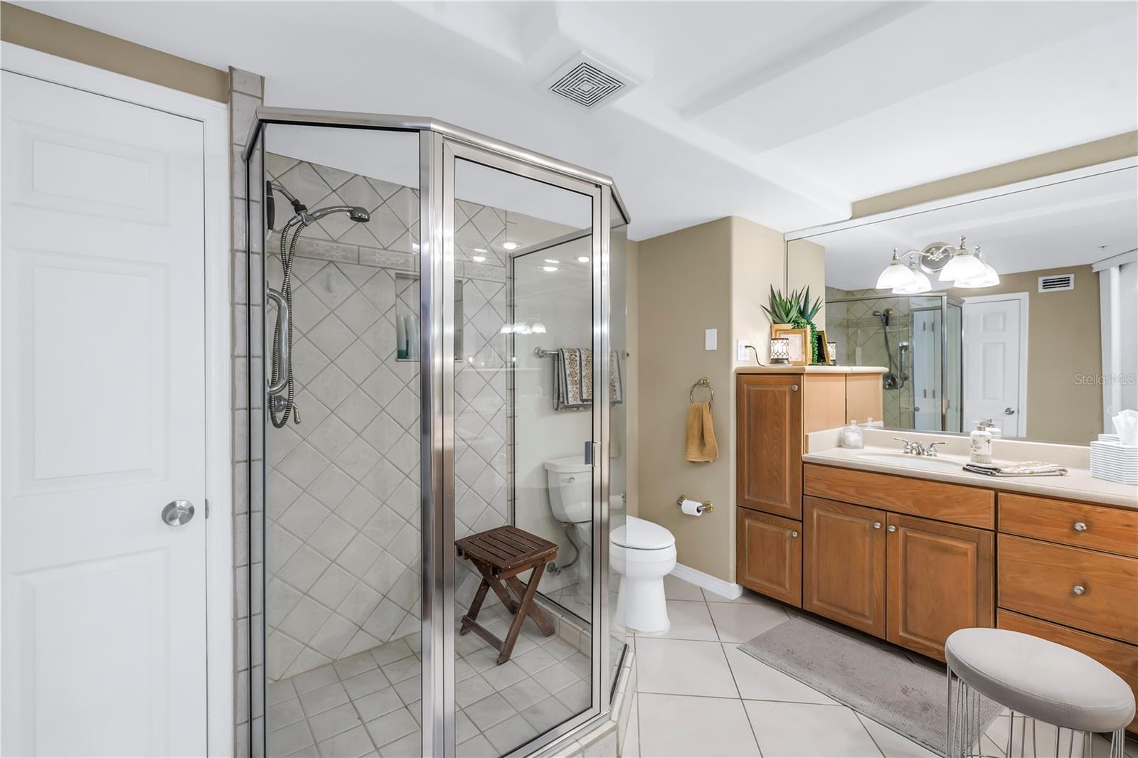 PALM PLACE - Residential