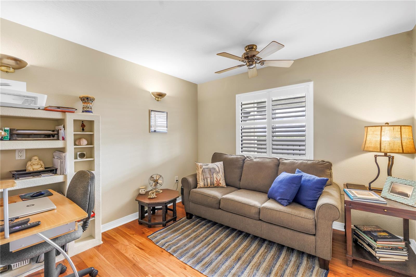 PALM PLACE - Residential