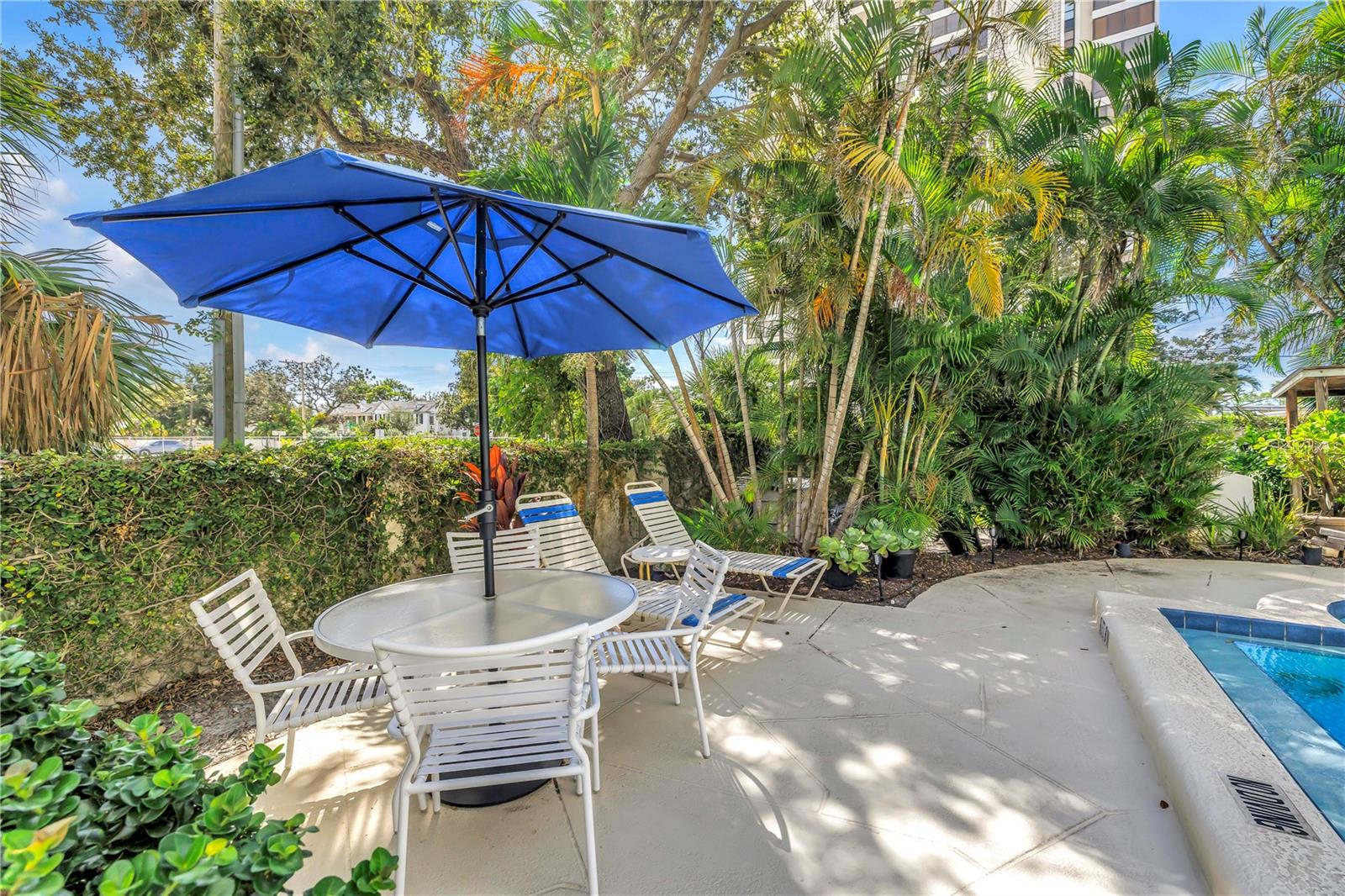 PALM PLACE - Residential