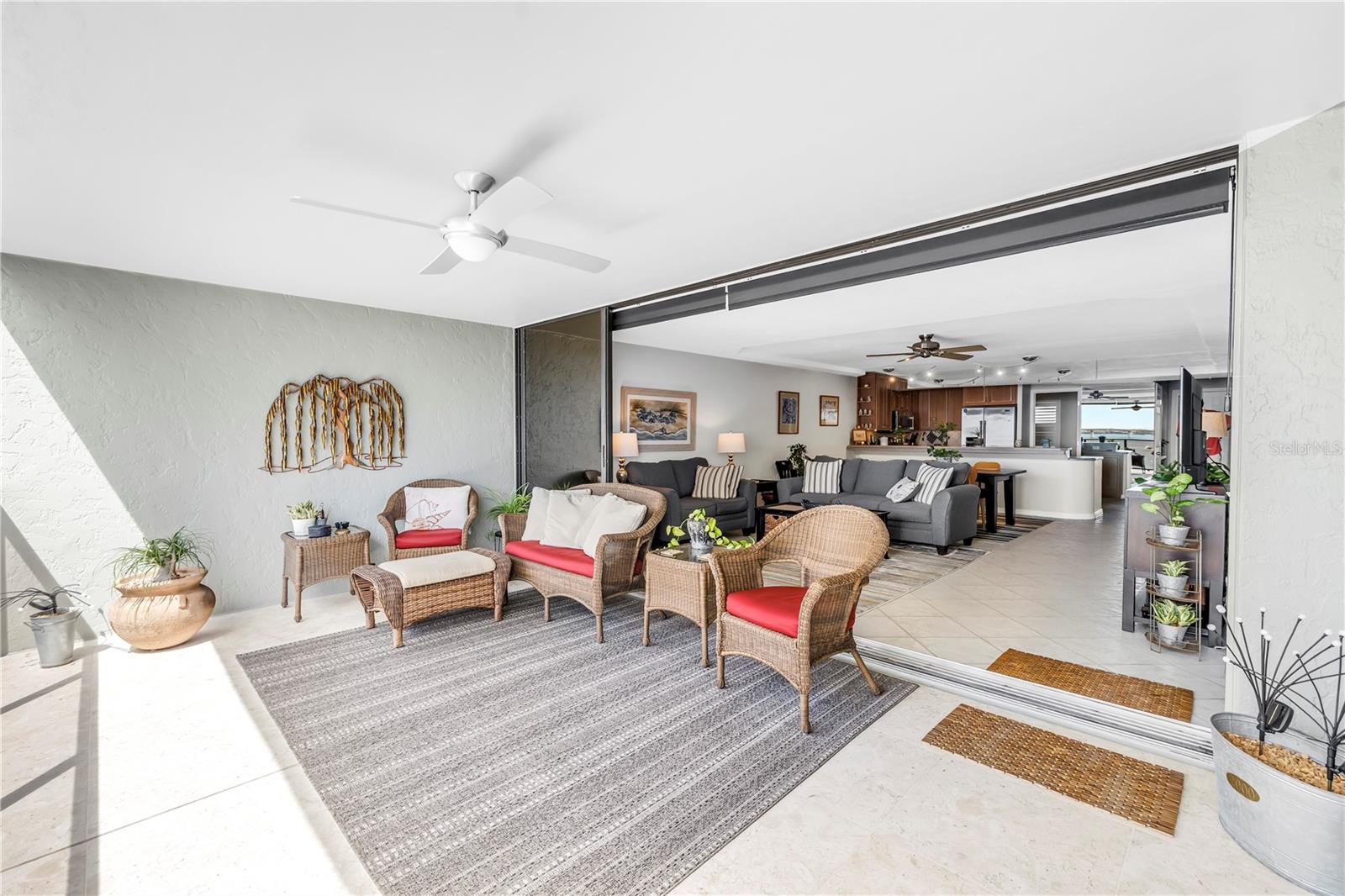 PALM PLACE - Residential