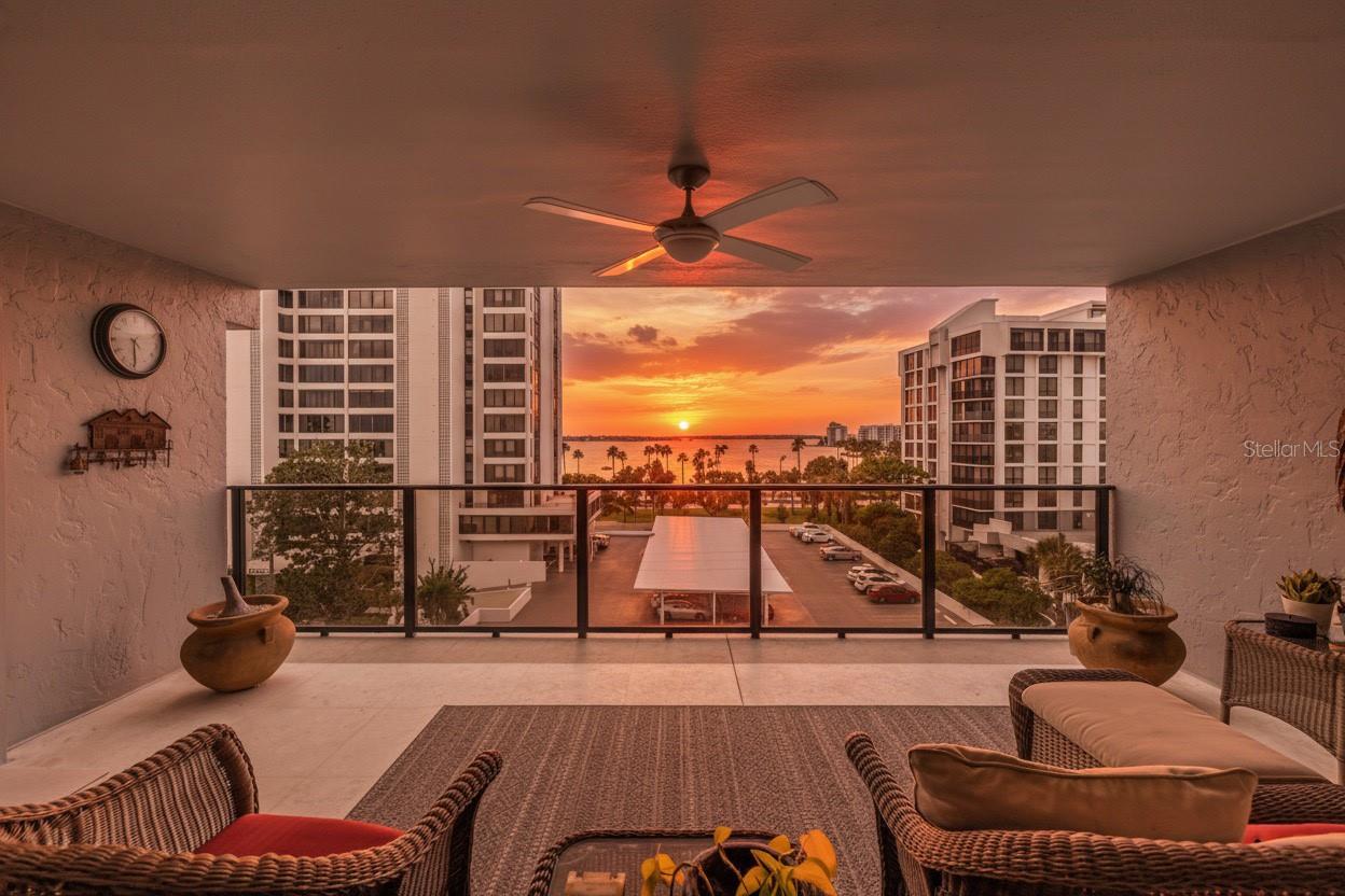 PALM PLACE - Residential