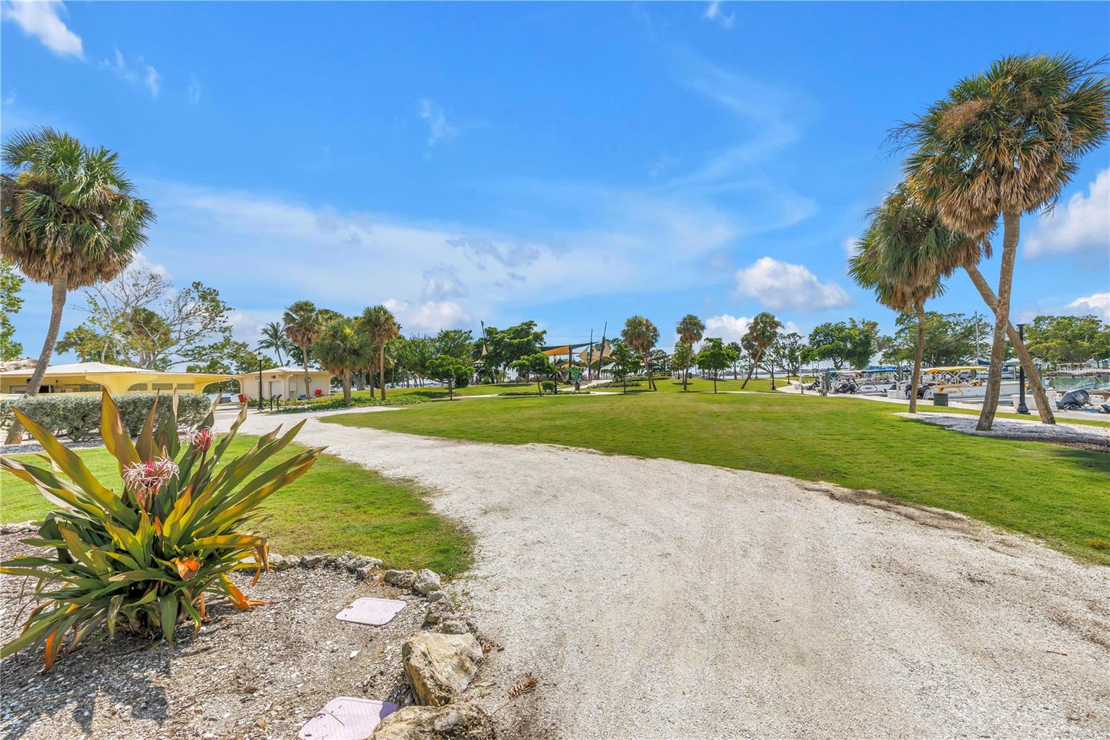 PALM PLACE - Residential