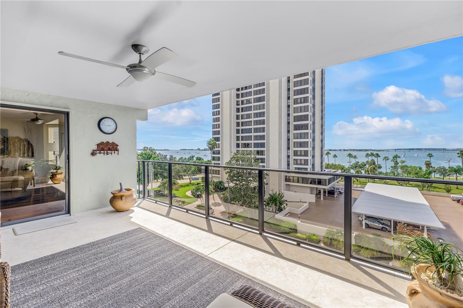 PALM PLACE - Residential