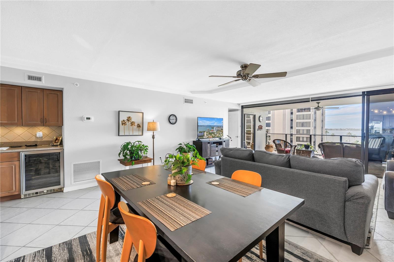 PALM PLACE - Residential