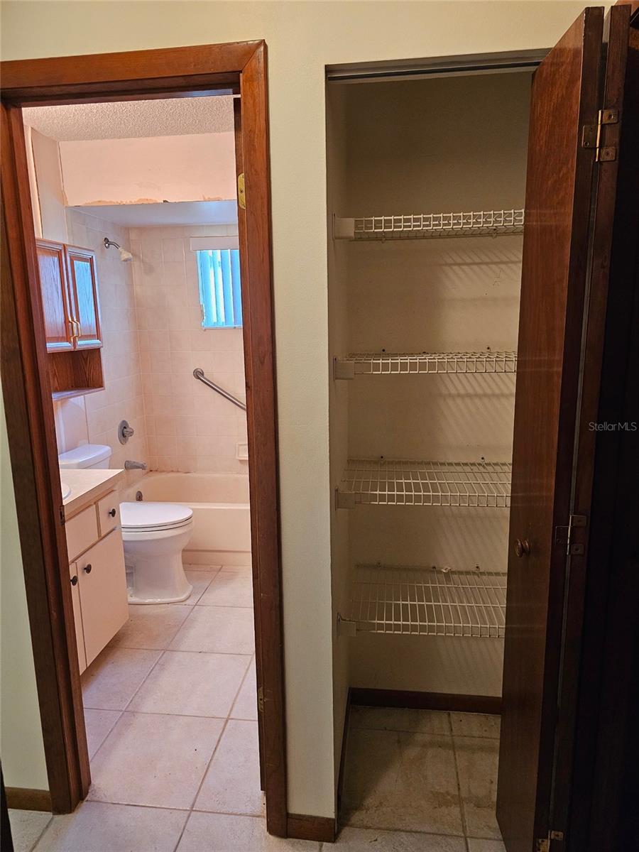 8246 SW 105TH PLACE