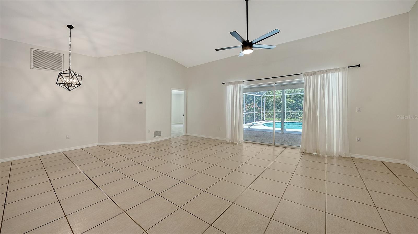 3414 CRYSTAL LAKE CT