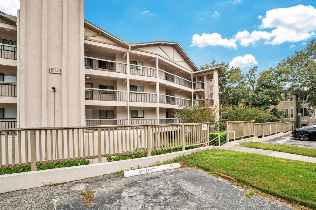 Photo of 1054 Lotus Cove Court #612, Altamonte Springs, FL 32714 (MLS # O6353321)