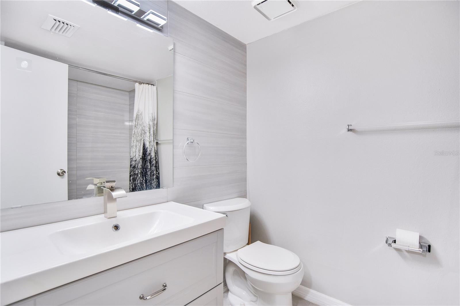 LAKE LOTUS CLUB 5 A CONDO REP - Residential