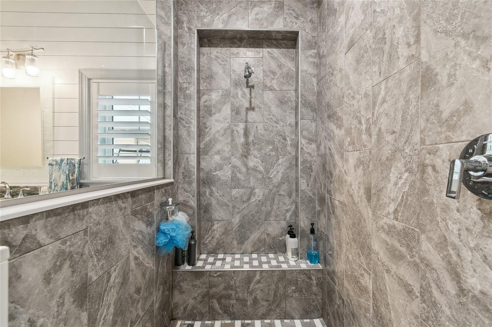 THORNTON CRK MOTORCOACH RESIDENCE - Residential