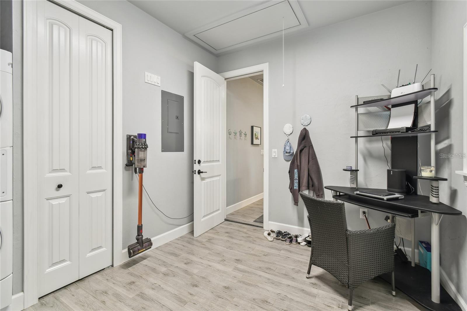 THORNTON CRK MOTORCOACH RESIDENCE - Residential