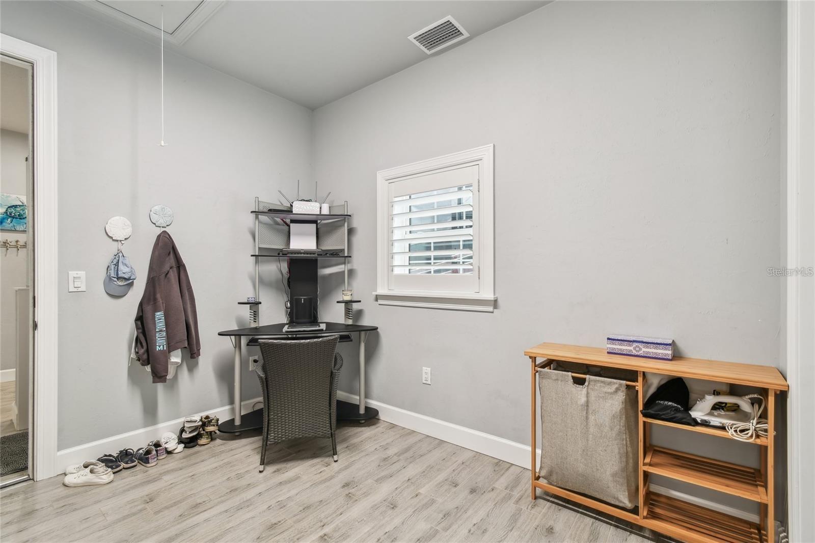 THORNTON CRK MOTORCOACH RESIDENCE - Residential