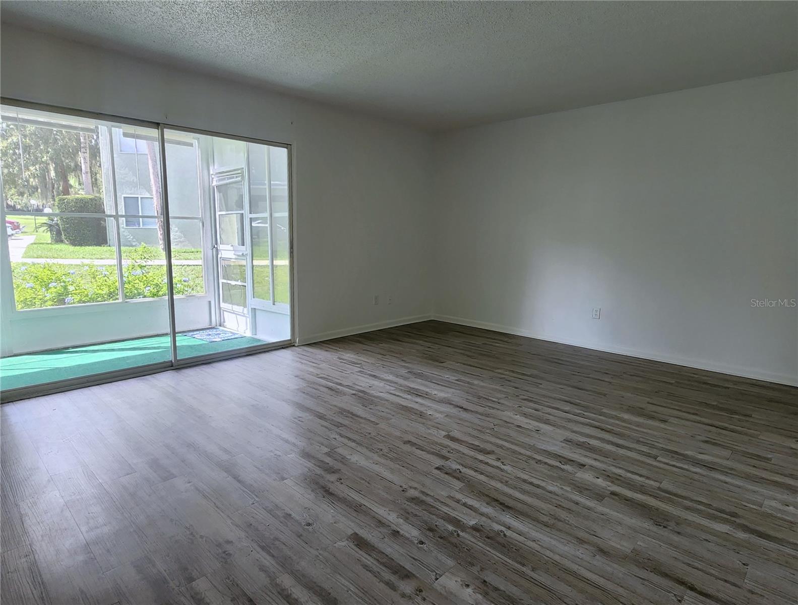 FAIRWAYS/SILVER SPGS SHORES - Residential