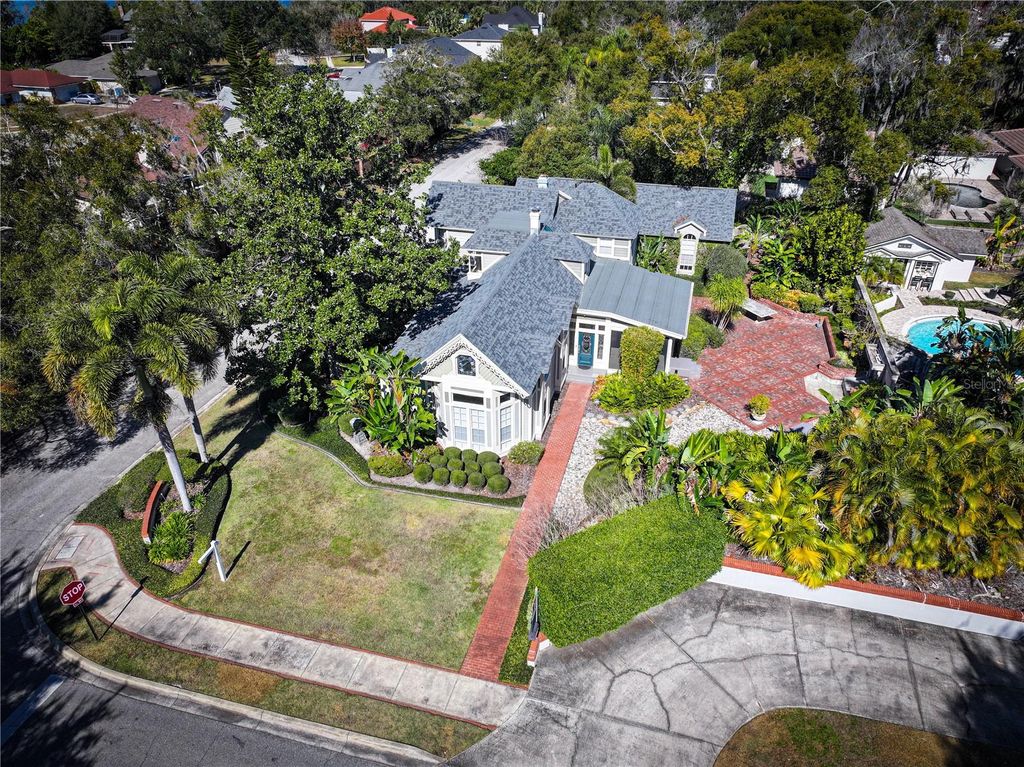 Photo of 251 W Ventris Ave, Maitland, FL 32751 (MLS # V4946988)