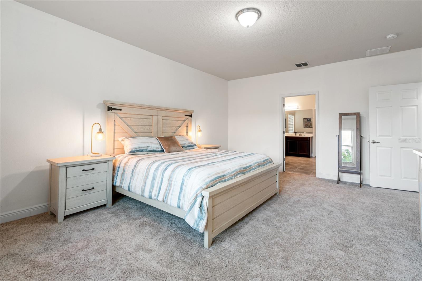 WELLINGTON MANOR PH 2 - Residential