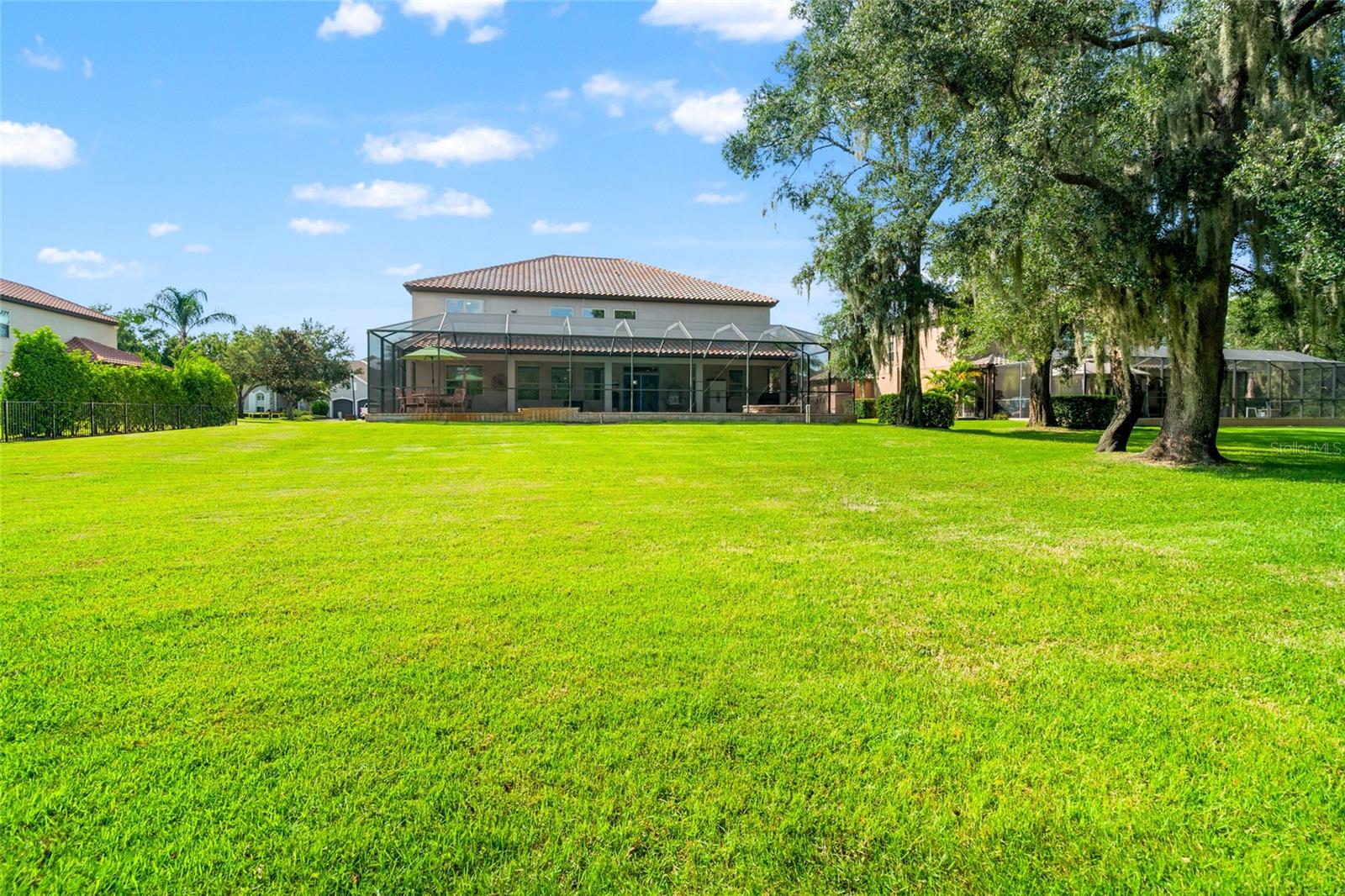 WELLINGTON MANOR PH 2 - Residential
